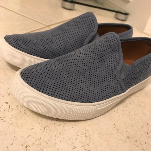 steve madden flat sneakers